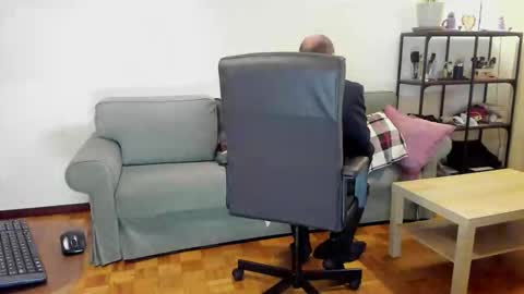 lajose52 online show from 10/19/25, 01:23