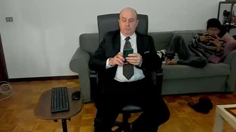 Snapshot of lajose52 chatting on 12/21/25, 07:54 lajose52 online show from 12/21/25, 07:54