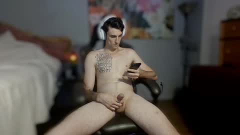 Snapshot of lakat133 chatting on 10/06/25, 11:13 lakat133 online show from 10/06/25, 11:13