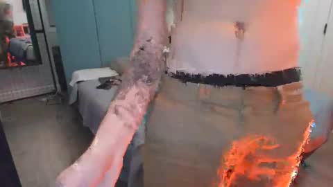 Snapshot of lakat133 chatting on 12/18/25, 08:20 lakat133 online show from 12/18/25, 08:20