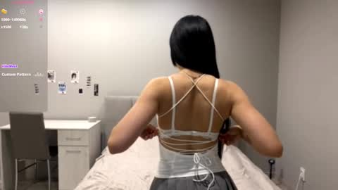 Emily online show from 12/05/25, 06:00