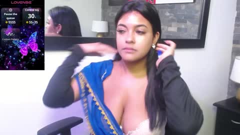 Laskhmirani online show from 01/22/25, 10:18