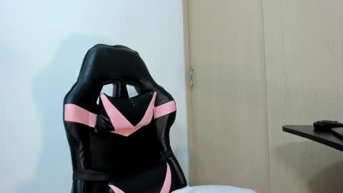 Snapshot of lala_buny chatting on 03/08/26, 03:54 Lala online show from 03/08/26, 03:54