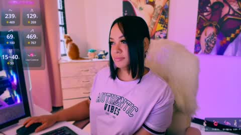 Snapshot of lalablack1_ chatting on 12/19/24, 09:17 lalablack1_ online show from 12/19/24, 09:17