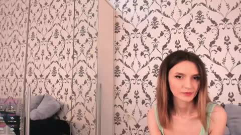 Julia online show from 05/20/26, 07:14