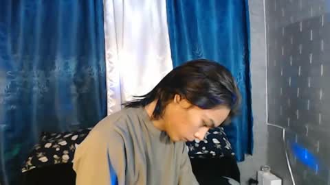 Snapshot of lalakinghugecock_2 chatting on 12/17/24, 02:11 lalakinghugecock_2 online show from 12/17/24, 02:11