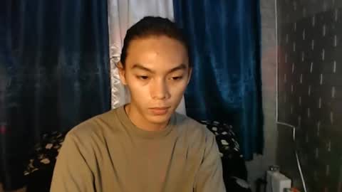 Snapshot of lalakinghugecock_2 chatting on 12/17/24, 05:15 lalakinghugecock_2 online show from 12/17/24, 05:15