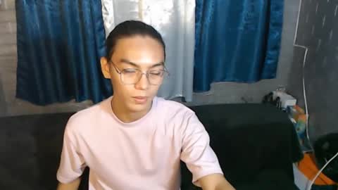 Snapshot of lalakinghugecock_2 chatting on 12/30/24, 03:46 lalakinghugecock_2 online show from 12/30/24, 03:46