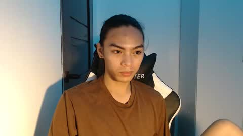 Snapshot of lalakinghugecock_2 chatting on 09/15/25, 06:19 lalakinghugecock_2 online show from 09/15/25, 06:19