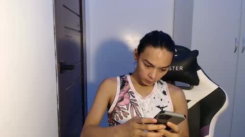 Snapshot of lalakinghugecock_2 chatting on 09/17/25, 06:42 lalakinghugecock_2 online show from 09/17/25, 06:42