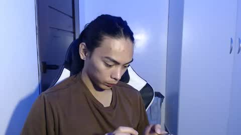 Snapshot of lalakinghugecock_2 chatting on 09/19/25, 05:13 lalakinghugecock_2 online show from 09/19/25, 05:13