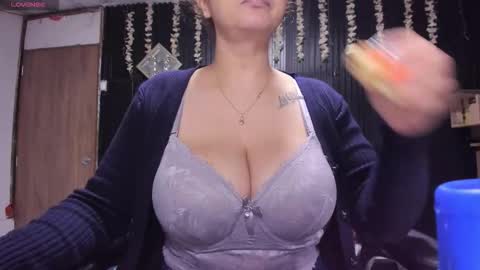  Sofi  online show from 10/18/25, 10:49
