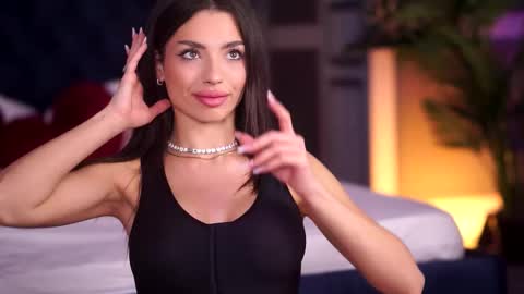 Snapshot of lalaroze chatting on 11/27/25, 08:22 Lala online show from 11/27/25, 08:22