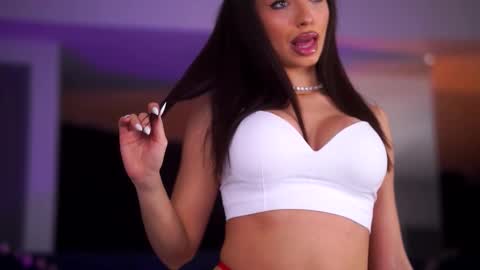 Lala online show from 12/22/25, 07:55