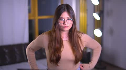 Lilium like a flower online show from 10/27/25, 04:22