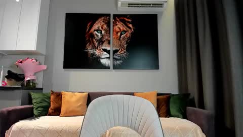 Ellina online show from 11/23/25, 02:28