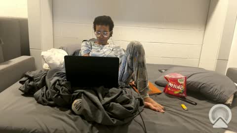 Snapshot of lalunevelvet chatting on 02/12/25, 07:23 lalunevelvet online show from 02/12/25, 07:23