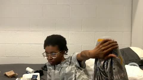 Snapshot of lalunevelvet chatting on 02/25/25, 02:03 lalunevelvet online show from 02/25/25, 02:03