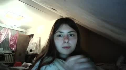 Snapshot of lama111111mama chatting on 06/29/26, 08:42 I work 5PM to 9 PM EST New York online show from 06/29/26, 08:42