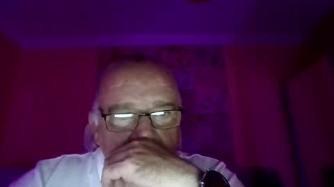 Snapshot of lamabama chatting on 09/18/25, 10:12 lamabama online show from 09/18/25, 10:12