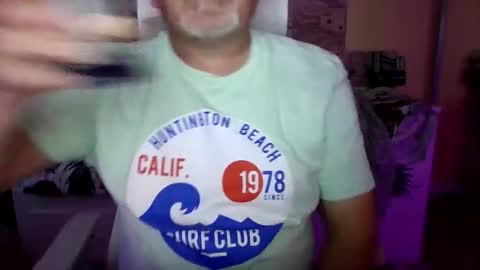 Snapshot of lamabama chatting on 09/27/25, 05:51 lamabama online show from 09/27/25, 05:51