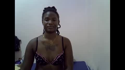 Snapshot of lamensha chatting on 10/04/25, 10:41 lamensha online show from 10/04/25, 10:41
