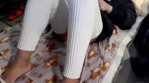 Snapshot of lamu21 chatting on 12/10/24, 12:06 LAMU21 online show from 12/10/24, 12:06