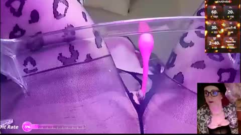 Lana online show from 11/22/25, 09:19