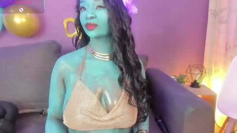    online show from 10/11/25, 09:02