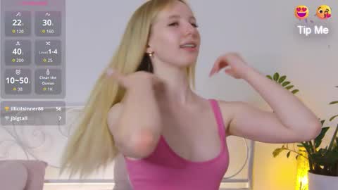 Liana online show from 10/13/25, 08:09