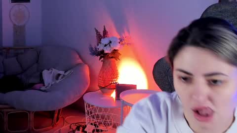 Snapshot of lana__may chatting on 12/07/24, 11:29 just call me Lana  and her security online show from 12/07/24, 11:29