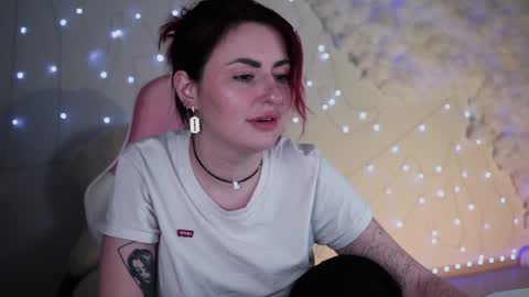 Snapshot of lana__may chatting on 12/20/24, 05:40 just call me Lana  and her security online show from 12/20/24, 05:40