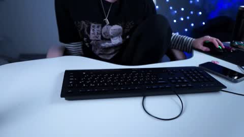 Snapshot of lana__may chatting on 03/12/25, 02:12 just call me Lana  and her security online show from 03/12/25, 02:12