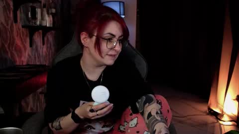 just call me Lana  and her security online show from 03/10/26, 11:37