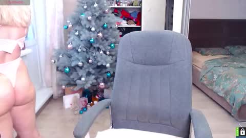 Lana online show from 01/07/26, 07:44