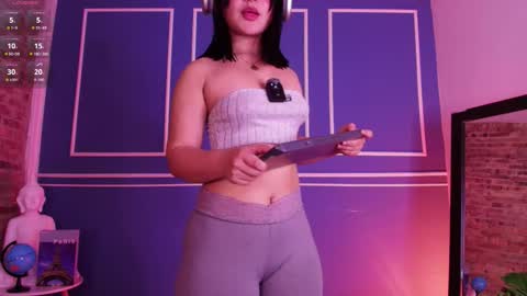  Lana  online show from 10/29/25, 11:23