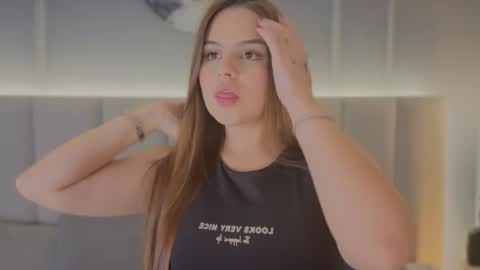 Lana online show from 09/29/25, 12:16