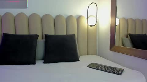 Lana online show from 10/06/25, 11:40