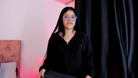 ... .          . ... online show from 02/03/25, 06:17