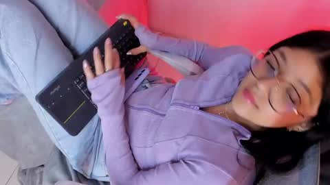 ... .          . ... online show from 03/07/25, 06:33