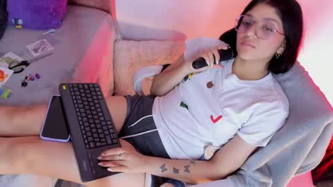 ... .          . ... online show from 03/09/25, 03:16