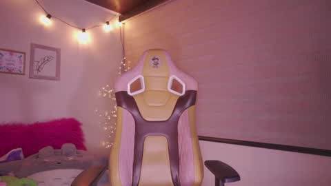 Lana online show from 06/23/26, 01:47