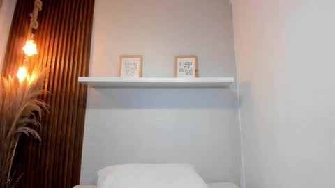 Snapshot of lana_jonnes_ chatting on 03/13/26, 12:50 Lana igauroraaaaaaaaa 1 online show from 03/13/26, 12:50