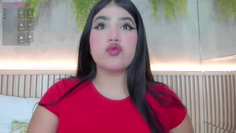 lana_lann online show from 10/05/25, 11:52