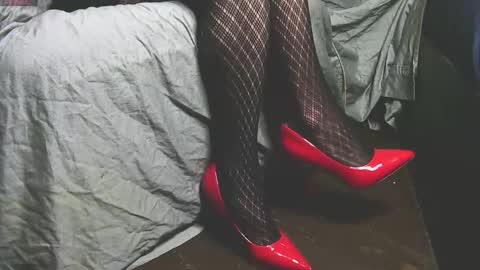 lana_legs53 online show from 11/02/25, 07:44