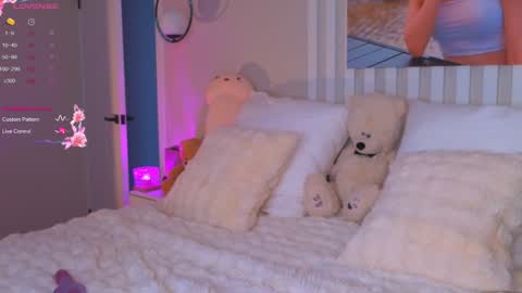 Snapshot of lana_me chatting on 01/10/25, 05:26 Milana online show from 01/10/25, 05:26