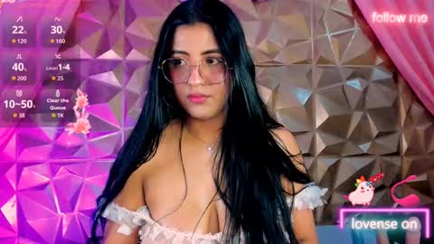 lana_parker_01 online show from 09/29/25, 10:03