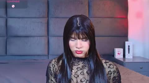 Snapshot of lana_presscot chatting on 04/07/26, 12:22 valentino moon online show from 04/07/26, 12:22