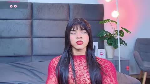 Snapshot of lana_presscot chatting on 04/11/26, 01:21 valentino moon online show from 04/11/26, 01:21