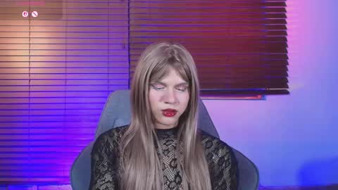 valentino moon online show from 05/30/26, 01:46
